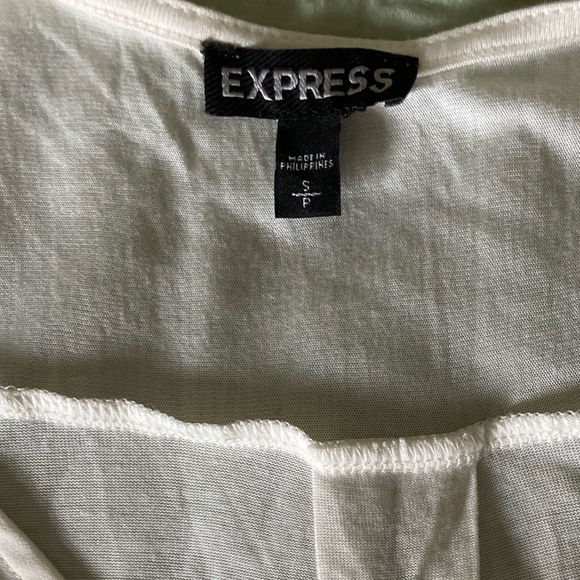 Express Lightweight Dressy Sleeveless Blouse - Picture 3 of 4